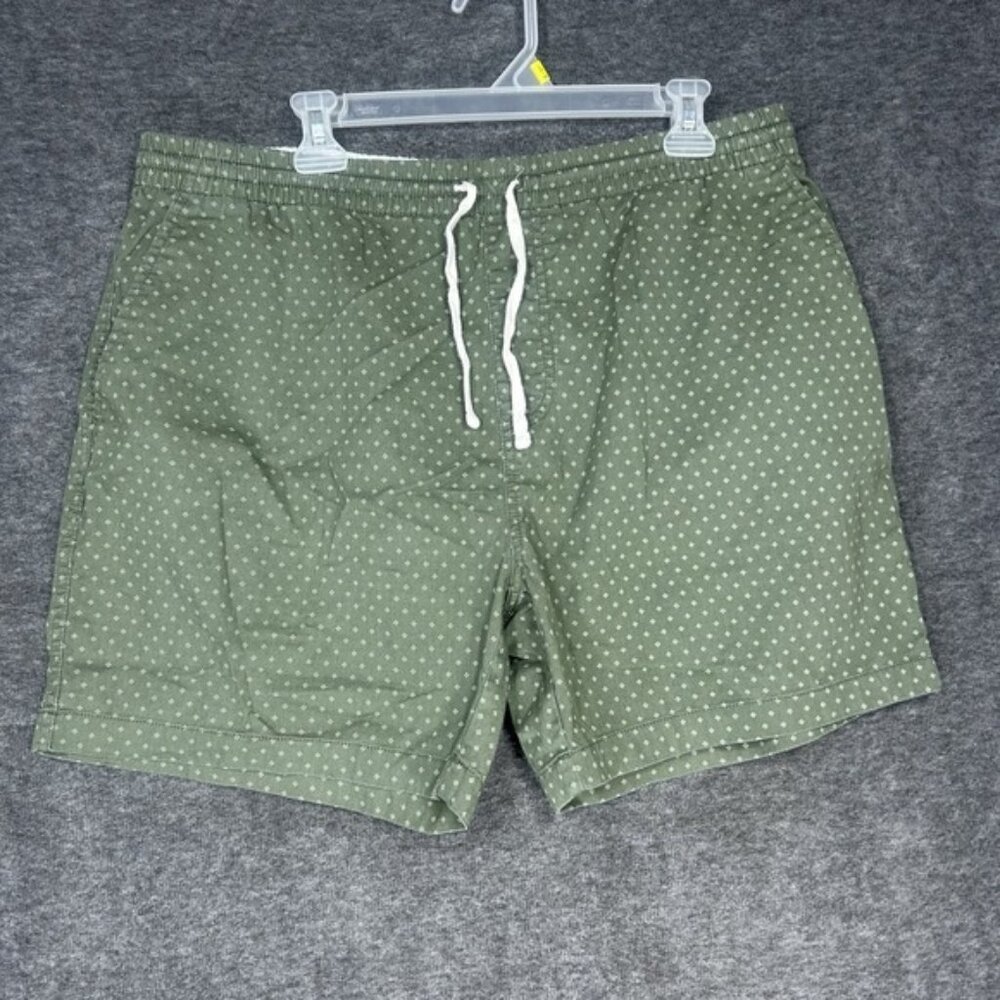 J. Crew Mens Deck Shorts Mens Medium Beige tan Drawstring 6" Inseam